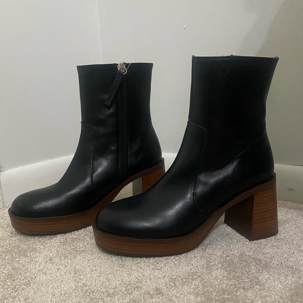 Size 6.5 black leather platform wooden sole round toe Ana Palma boots